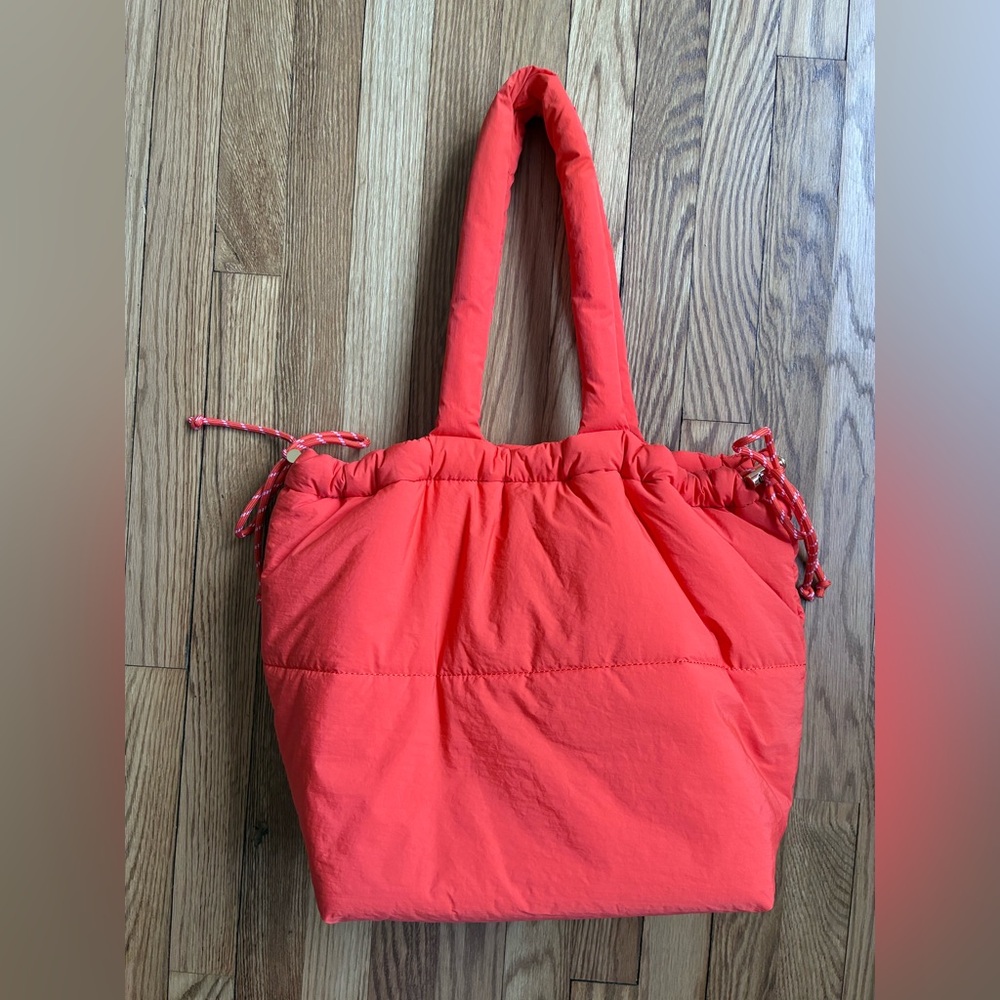 Bright Orange Quilted Puffer Tote Bag with Drawstring - Women - Anthropologie